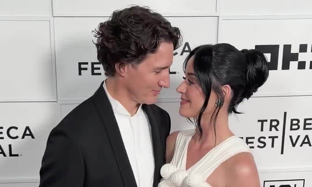 Katy Perry và Justin Trudeau lần đầu sánh đôi trên thảm đỏ: Dấu ấn mới trong chuyện tình gây chú ý - hình ảnh - slotu888.com Katy Perry và Justin Trudeau lần đầu sánh đôi trên thảm đỏ: Dấu ấn mới trong chuyện tình gây chú ý - hình ảnh - slotu888.com