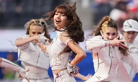 Lisa khuấy động lễ khai mạc World Cup 2026 với màn trình diễn bốc lửa - hình ảnh - slotu888.com Lisa khuấy động lễ khai mạc World Cup 2026 với màn trình diễn bốc lửa - hình ảnh - slotu888.com